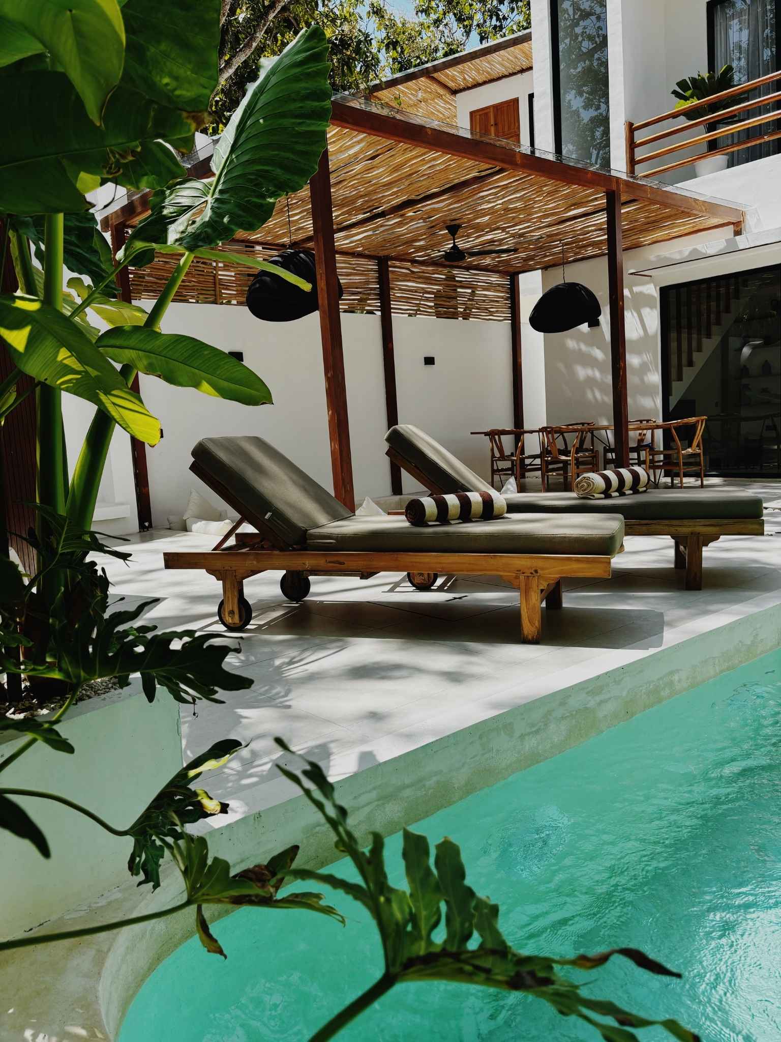 Bingin Villa with private pool and sunbeds sun loungers